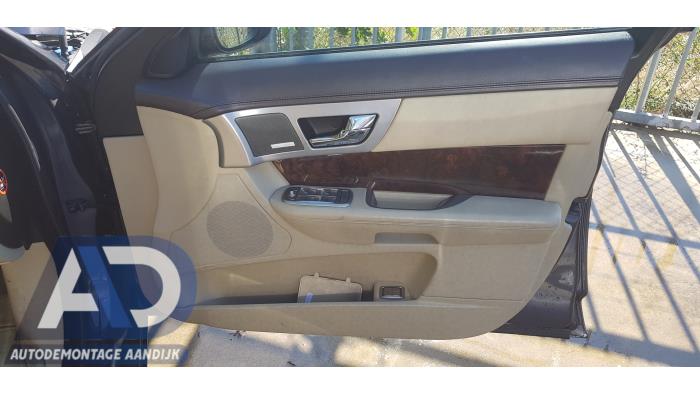 Jaguar XF 3.0 D V6 24V Sloopvoertuig (2010, Grijs)