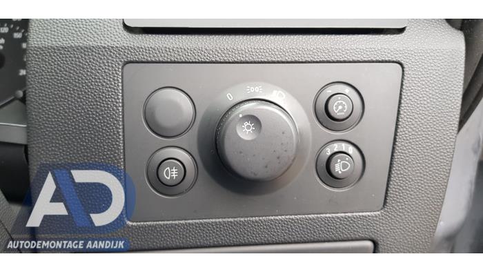 Opel Zafira 1.6 16V Sloopvoertuig (2009, Grijs)