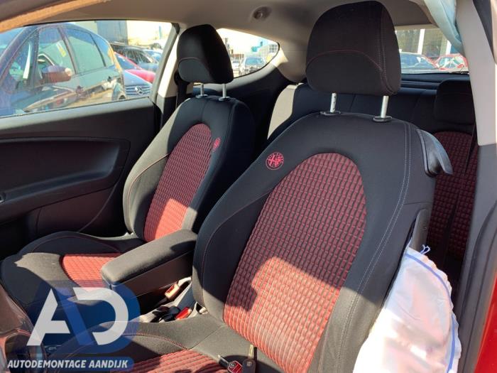 Alfa Romeo MiTo 1.6 JTDm 16V Sloopvoertuig (2009, Rood)