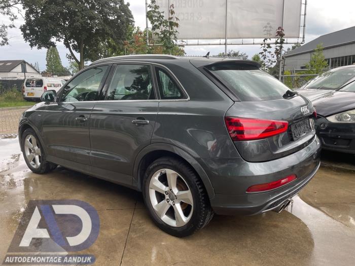 Audi Q3 2.0 TDI 16V 140 Sloopvoertuig (2014, Grijs)
