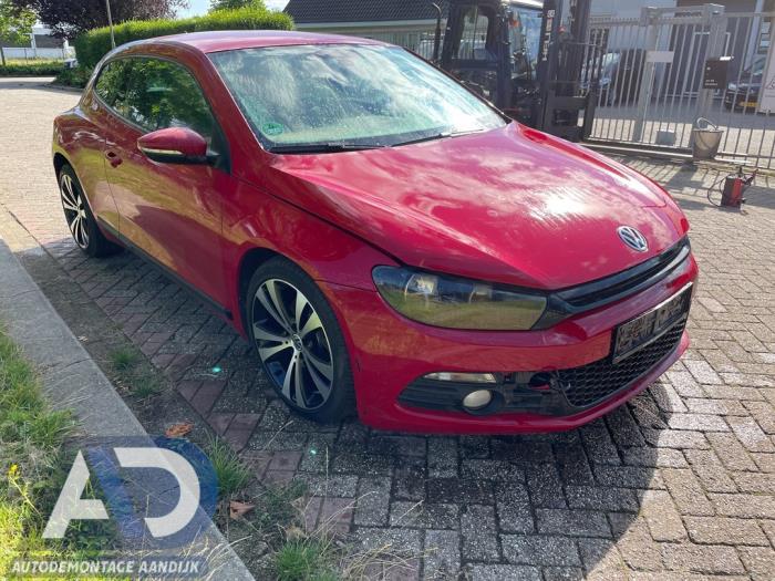 Volkswagen Scirocco 2.0 TSI 16V Sloopvoertuig (2011, Rood)