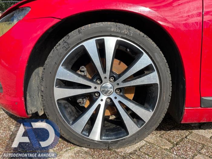 Volkswagen Scirocco 2.0 TSI 16V Sloopvoertuig (2011, Rood)