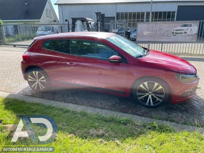 Volkswagen Scirocco 2.0 TSI 16V Sloopvoertuig (2011, Rood)