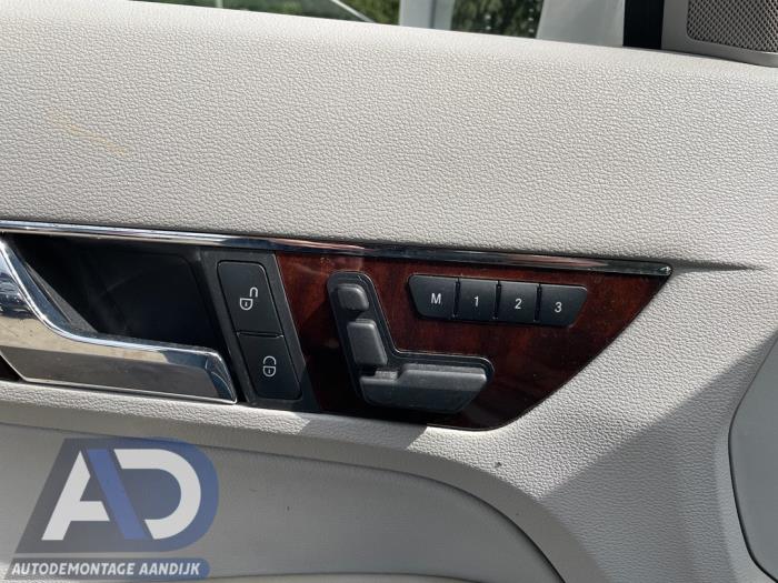 Mercedes E E-350 CGI V6 24V Sloopvoertuig (2010, Wit)