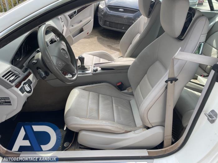 Mercedes E E-350 CGI V6 24V Sloopvoertuig (2010, Wit)