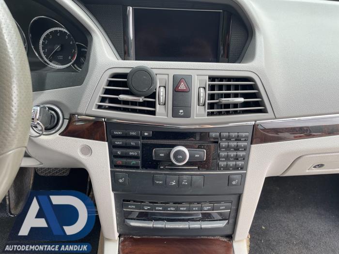 Mercedes E E-350 CGI V6 24V Sloopvoertuig (2010, Wit)