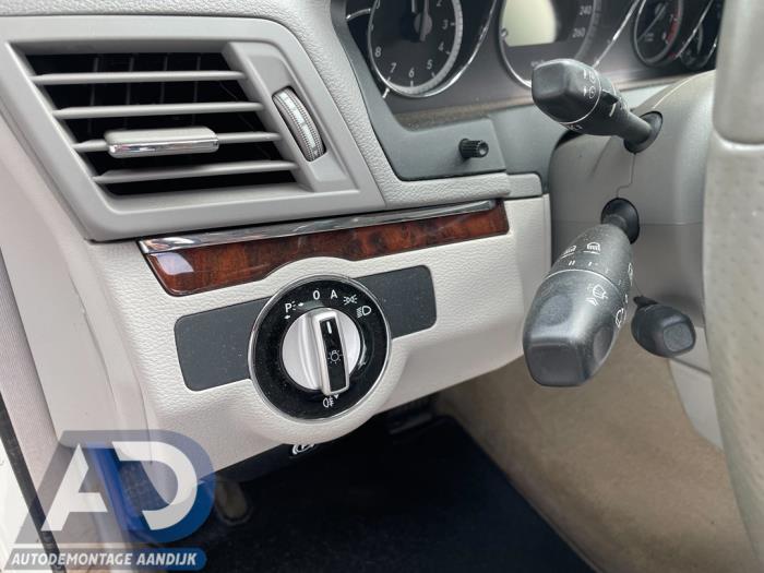 Mercedes E E-350 CGI V6 24V Sloopvoertuig (2010, Wit)