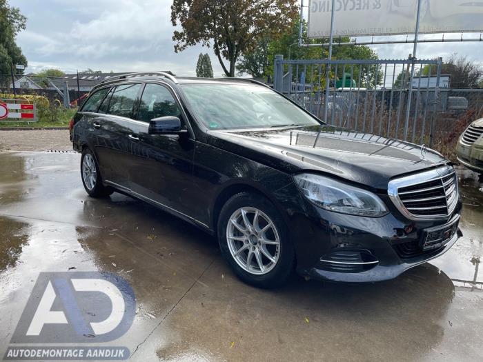 Mercedes E Estate E-200 CDI 16V BlueEfficiency,BlueTEC Sloopvoertuig (2015, Metallic, Zwart)
