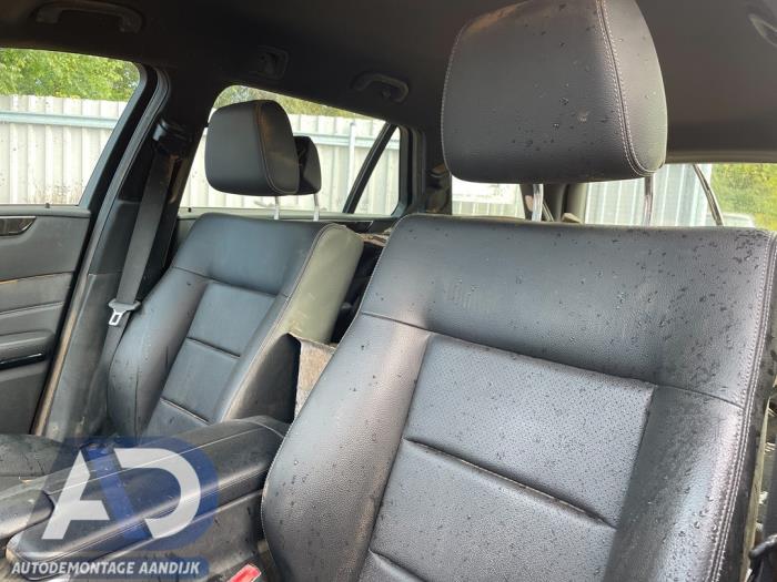 Mercedes E Estate E-200 CDI 16V BlueEfficiency,BlueTEC Sloopvoertuig (2015, Metallic, Zwart)