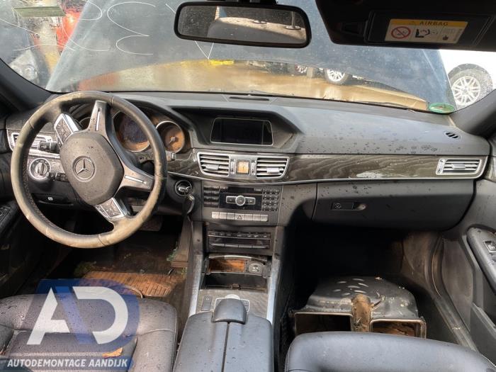 Mercedes E Estate E-200 CDI 16V BlueEfficiency,BlueTEC Sloopvoertuig (2015, Metallic, Zwart)