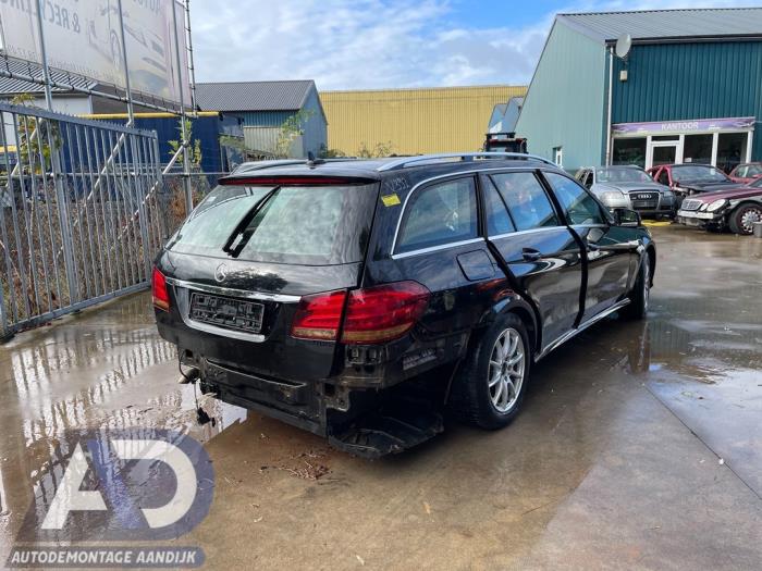 Mercedes E Estate E-200 CDI 16V BlueEfficiency,BlueTEC Sloopvoertuig (2015, Metallic, Zwart)