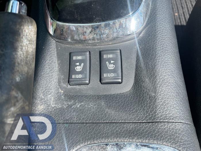 Nissan Pulsar 1.2 DIG-T 16V Sloopvoertuig (2016, Metallic, Rood)