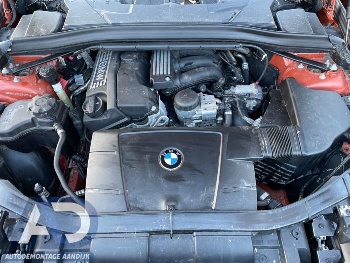 BMW X1 sDrive 18i 2.0 16V Sloopvoertuig (2012, Oranje)