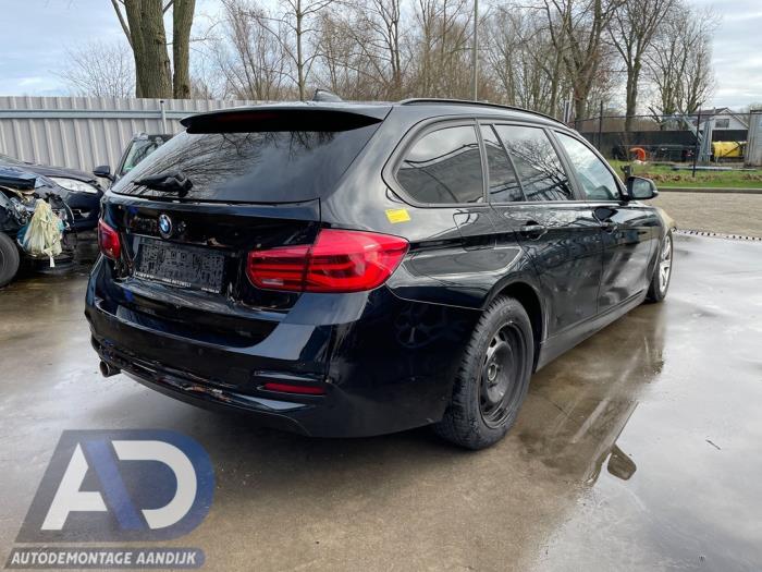 BMW 3 serie Touring 318d 2.0 16V Sloopvoertuig (2018, Zwart)