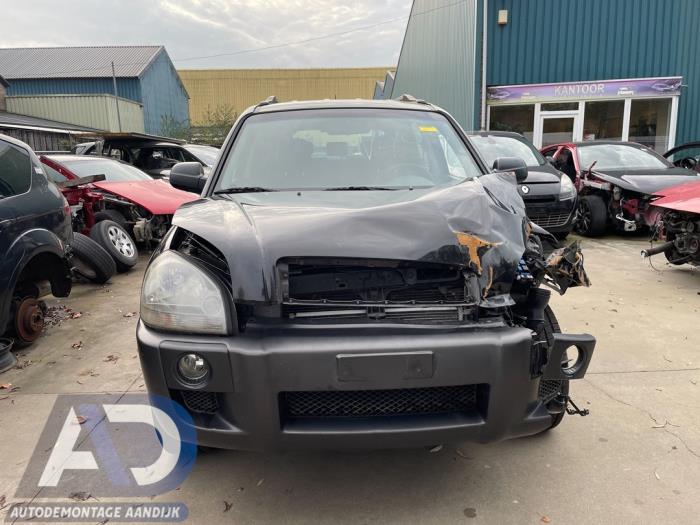 Hyundai Tucson 2.0 16V CVVT 4x2 Sloopvoertuig (2006, Zwart)