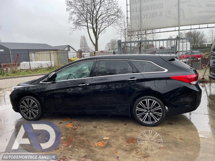 Hyundai i40 CW 1.7 CRDi 16V Sloopvoertuig (2016, Zwart)