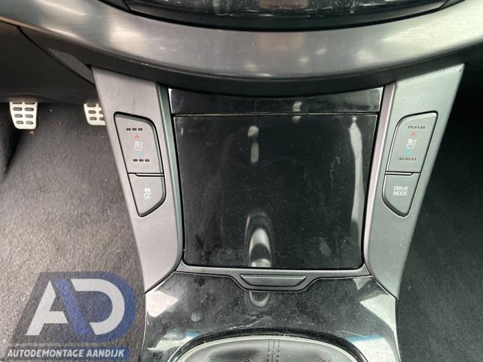 Hyundai i40 CW 1.7 CRDi 16V Sloopvoertuig (2016, Zwart)