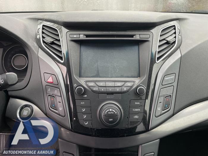 Hyundai i40 CW 1.7 CRDi 16V Sloopvoertuig (2016, Zwart)