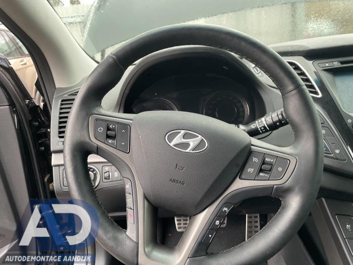 Hyundai i40 CW 1.7 CRDi 16V Sloopvoertuig (2016, Zwart)