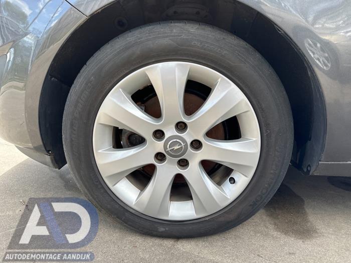 Opel Meriva 1.4 Turbo 16V ecoFLEX Sloopvoertuig (2011, Grijs)