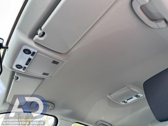 BMW 3 serie 320i 16V Sloopvoertuig (2006, Zilvergrijs)