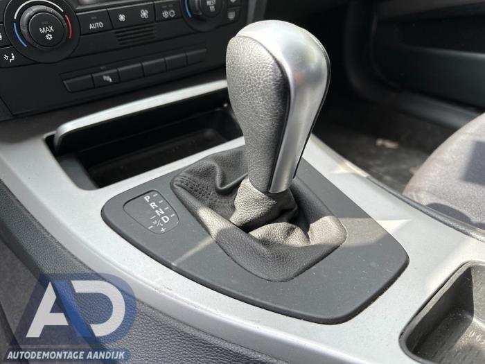 BMW 3 serie 320i 16V Sloopvoertuig (2006, Zilvergrijs)