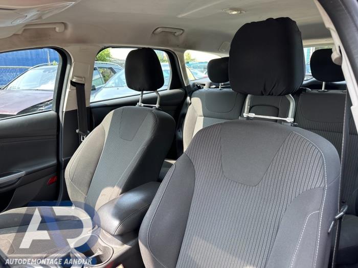 Ford Focus 3 Wagon 1.6 TDCi ECOnetic Sloopvoertuig (2012, Zwart)