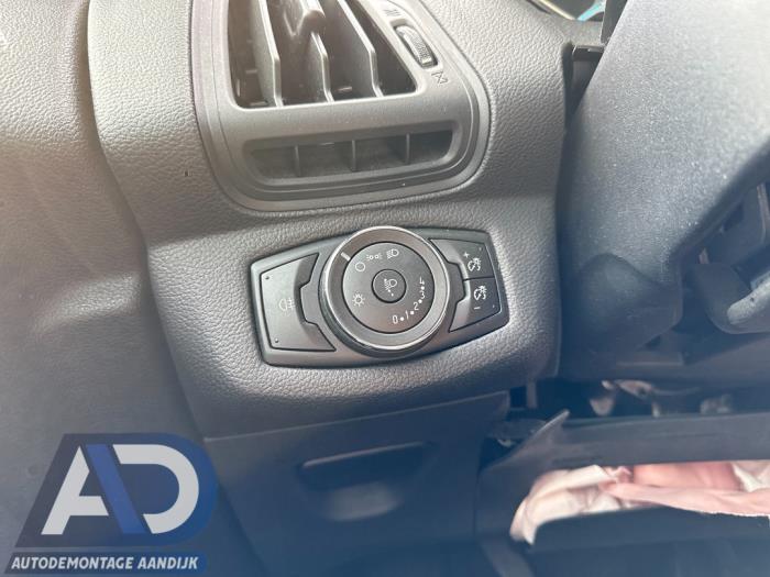 Ford B-Max 1.4 16V Sloopvoertuig (2014, Zilvergrijs)