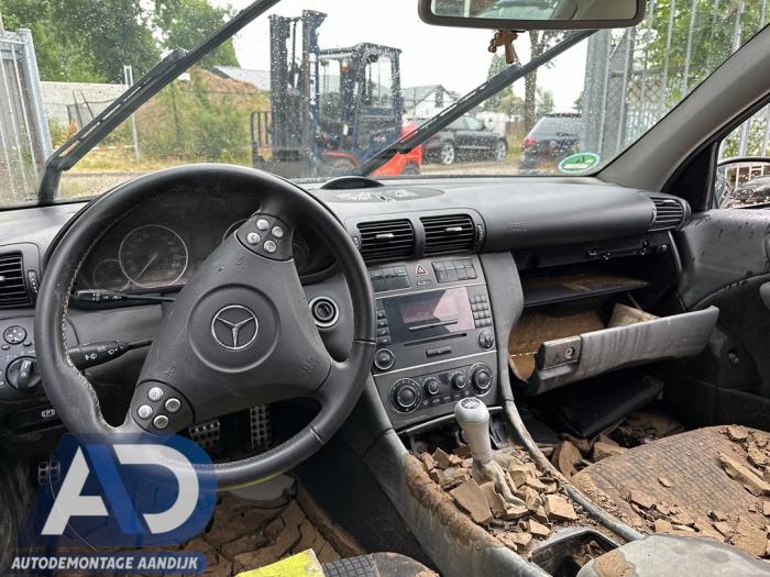 Mercedes C Sportcoupé 1.8 C-200K 16V Sloopvoertuig (2006, Zwart)