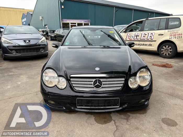 Mercedes C Sportcoupé 1.8 C-200K 16V Sloopvoertuig (2006, Zwart)