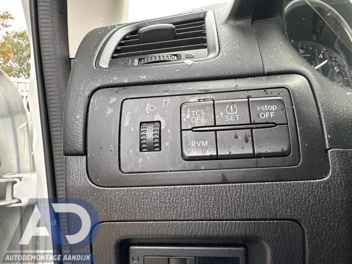 Mazda CX-5 I 2.2 SkyActiv-D 16V 2WD Sloopvoertuig (2015, Wit)