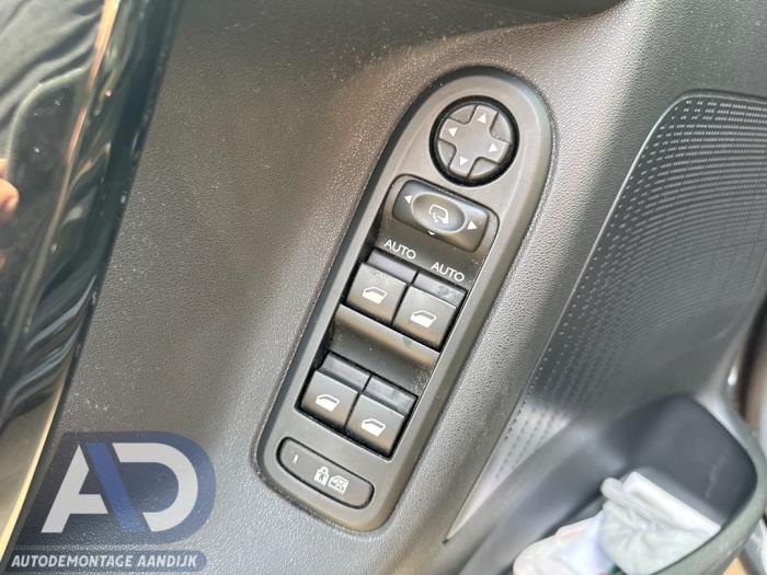 Citroen C3 1.4 16V VTi Sloopvoertuig (2013, Zwart)