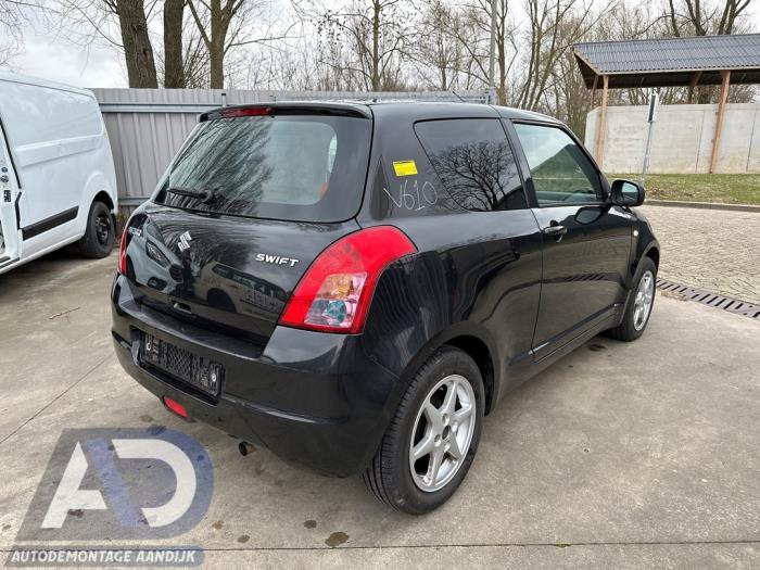Suzuki Swift 1.3 VVT 16V Sloopvoertuig (2008, Zwart)