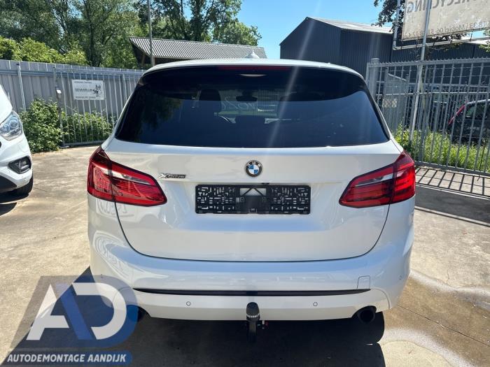 BMW 2 serie Active Tourer 220dA xDrive 2.0 TwinPower Turbo 16V Sloopvoertuig (2016, Wit)