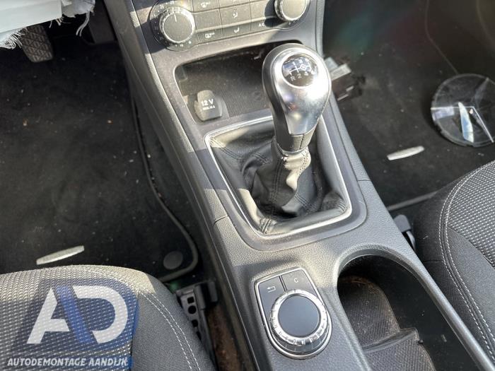 Mercedes B 1.6 B-180 BlueEFFICIENCY Turbo 16V Sloopvoertuig (2014, Grijs)