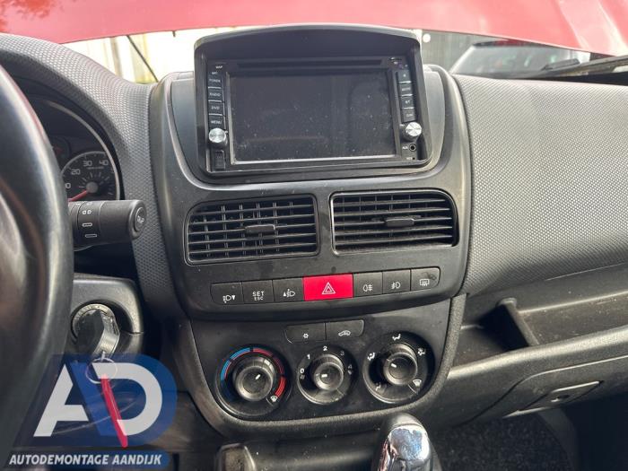 Fiat Doblo Cargo 1.6 D Multijet Dualogic Sloopvoertuig (2013, Bordeaux)