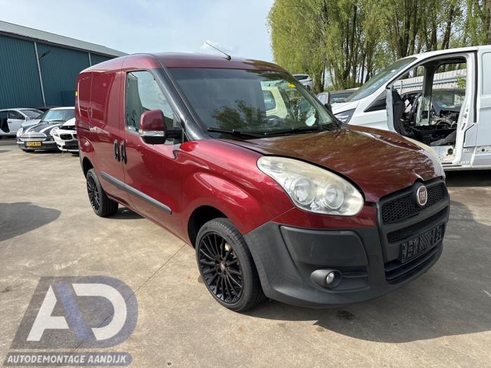 Fiat Doblo Cargo 1.6 D Multijet Dualogic Sloopvoertuig (2013, Bordeaux)