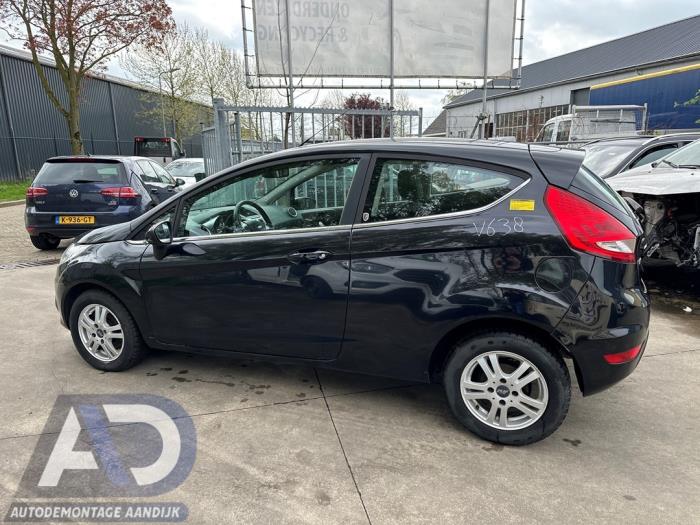 Ford Fiesta 6 1.6 TDCi 16V 90 Sloopvoertuig (2010, Zwart)