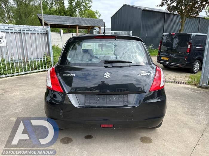 Suzuki Swift 1.2 16V Sloopvoertuig (2012, Zwart)