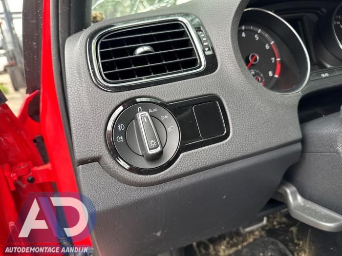 Volkswagen Polo V 1.8 GTI 16V Sloopvoertuig (2017, Rood)