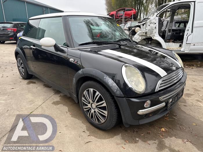 Mini Mini One/Cooper 1.6 16V Cooper Sloopvoertuig (2004, Zwart)