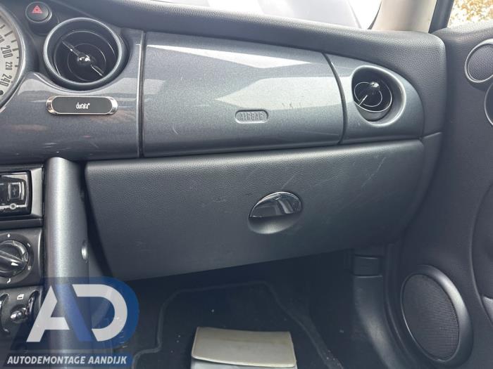 Mini Mini One/Cooper 1.6 16V Cooper Sloopvoertuig (2004, Zwart)