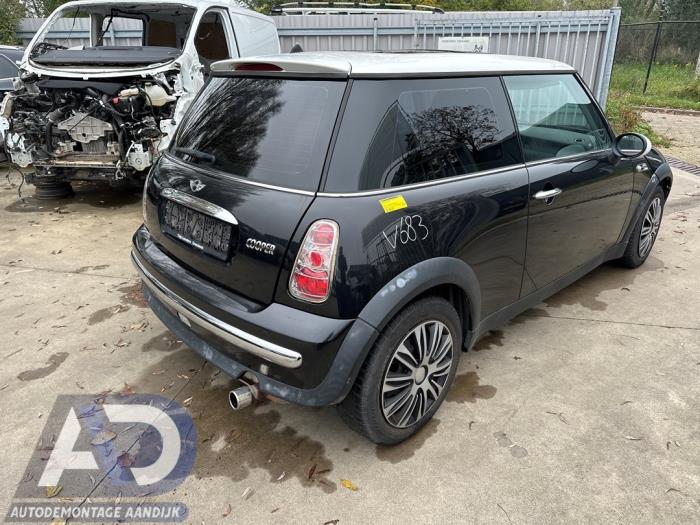 Mini Mini One/Cooper 1.6 16V Cooper Sloopvoertuig (2004, Zwart)