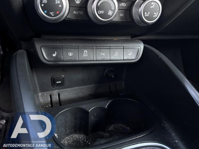 Audi A1 1.4 TFSI 16V 122 Sloopvoertuig (2012, Zwart)