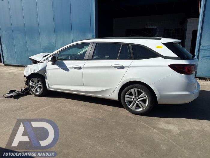 Opel Astra K Sports Tourer 1.6 CDTI 136 16V Sloopvoertuig (2019, Wit)