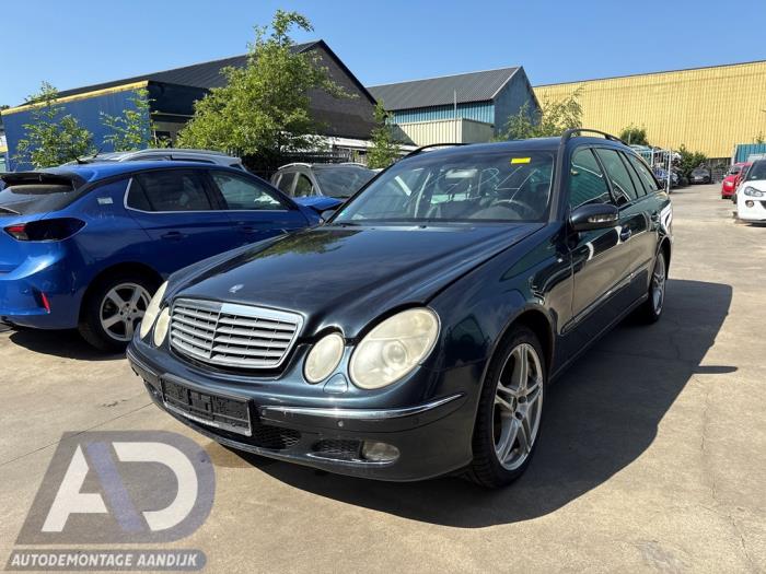 Mercedes E Combi 2.7 E-270 CDI 20V Sloopvoertuig (2005, Groen, Zwart)