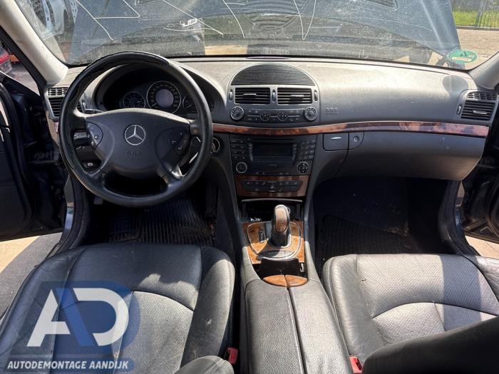 Mercedes E Combi 2.7 E-270 CDI 20V Sloopvoertuig (2005, Groen, Zwart)