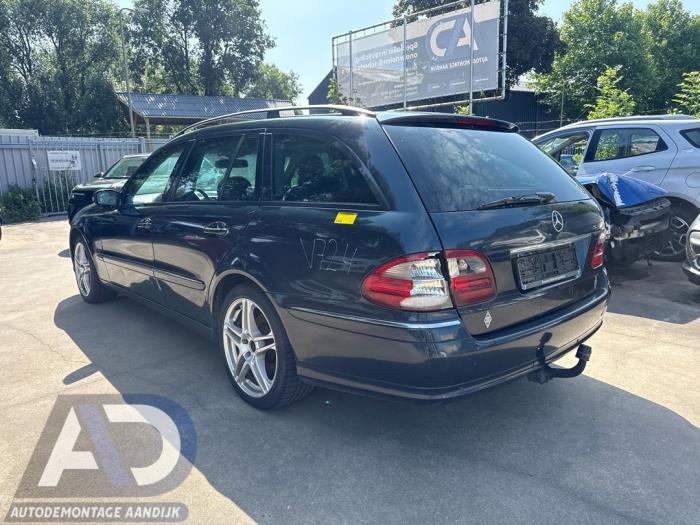 Mercedes E Combi 2.7 E-270 CDI 20V Sloopvoertuig (2005, Groen, Zwart)