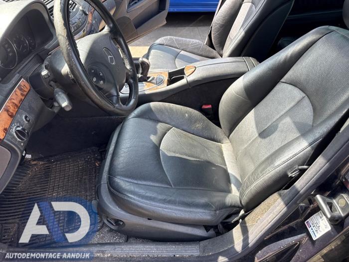 Mercedes E Combi 2.7 E-270 CDI 20V Sloopvoertuig (2005, Groen, Zwart)