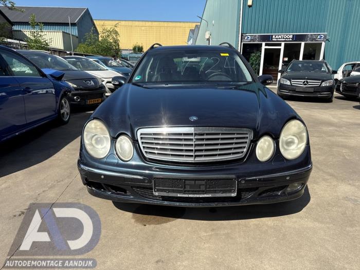 Mercedes E Combi 2.7 E-270 CDI 20V Sloopvoertuig (2005, Groen, Zwart)